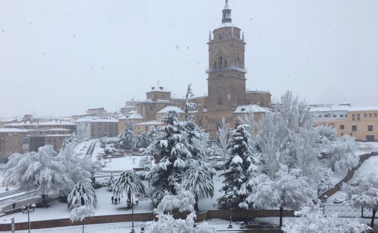 Copiosa nevada en todo el Geoparque de Granada.