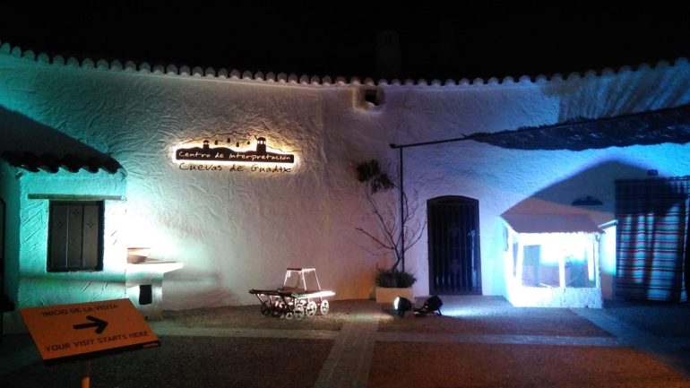 CIERRE PREVENTIVO TEMPORAL DEL CENTRO DE INTERPRETACIÓN CUEVAS DE GUADIX -CUEVA MUSEO.