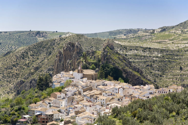 Castril recibirá 1,8 millones para impulsar un plan de turismo centrado en sus recursos naturales